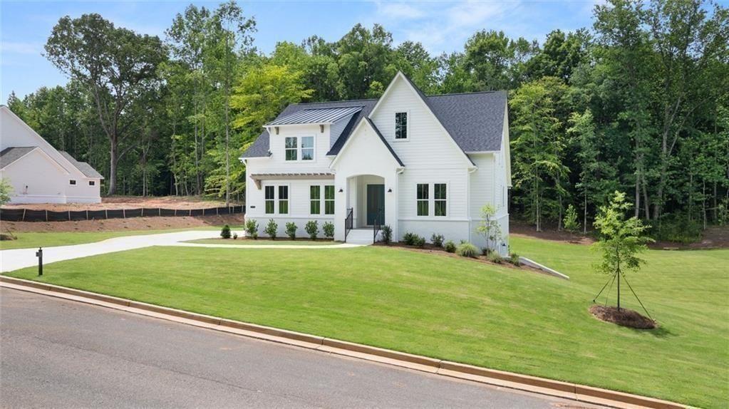 8350 Creekside Overlook Drive