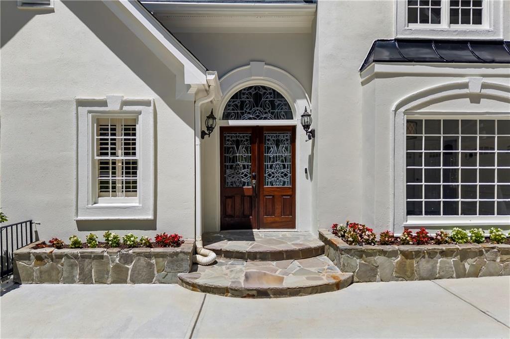 12180 Lonsdale Lane