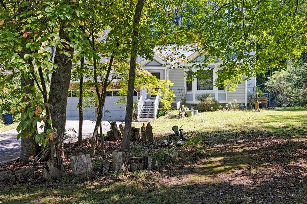 121 Frances Drive, Dallas, Georgia image 2