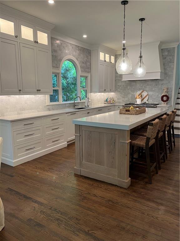 1235 W Garmon Road NW