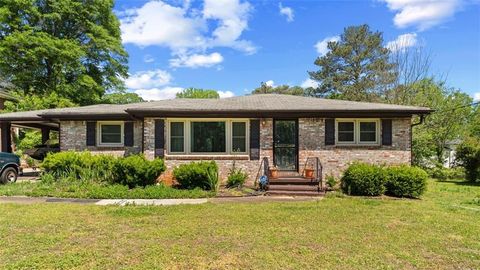 2365 Fontaine Circle Decatur GA 30032
