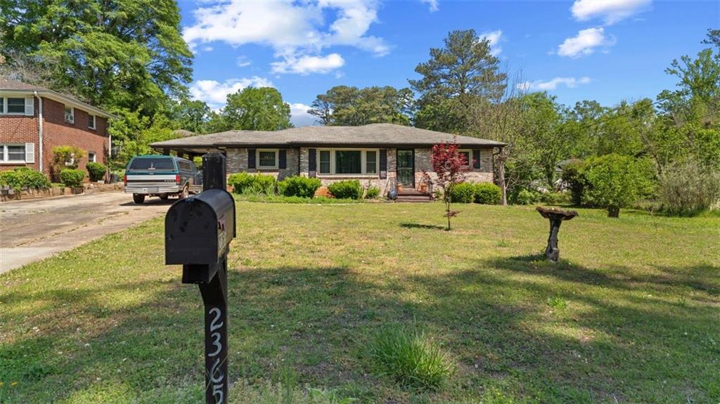 2365 Fontaine Circle