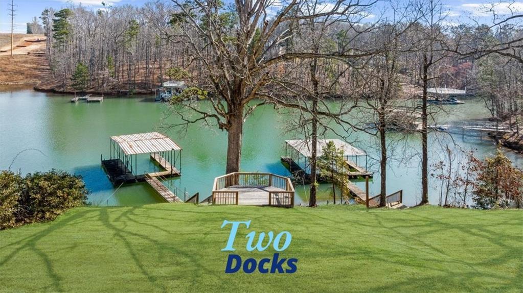 6313 Shoreland Circle