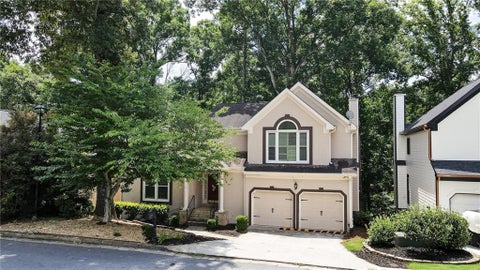 Homes For Sale - 3165 Park Chase<br/> Alpharetta, GA 30022