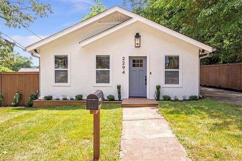 Photo of 2294 HILL Street NW, Atlanta, GA 30318 (MLS # 7663178)