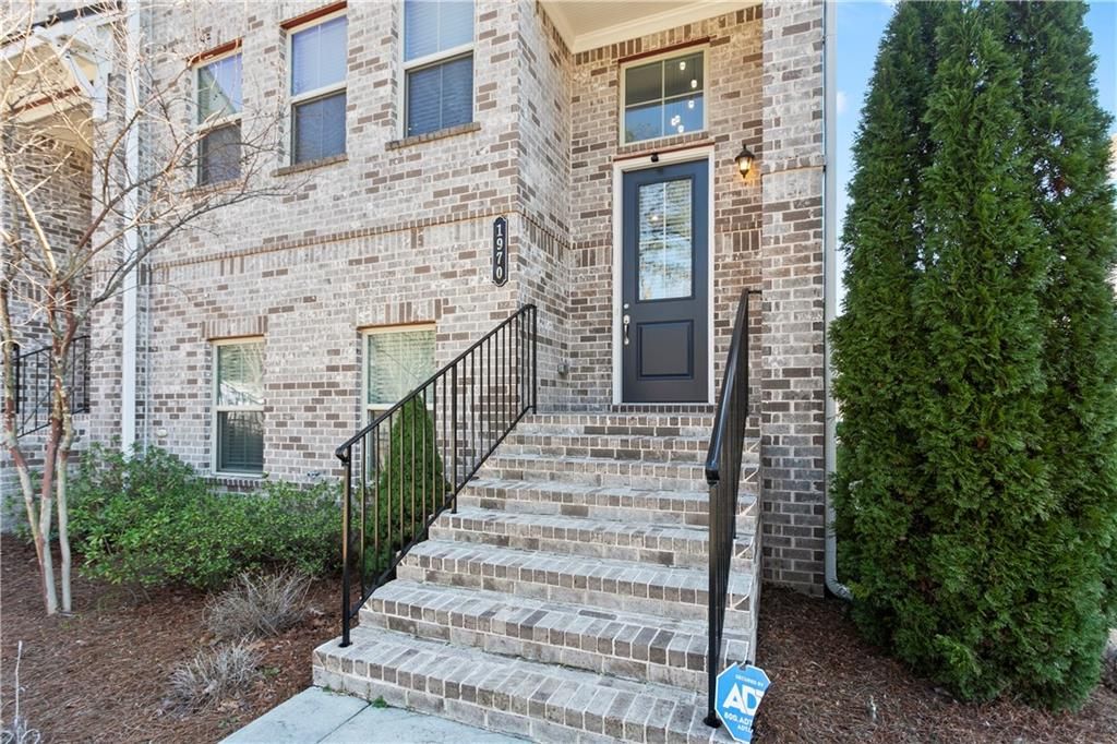 Photo of 1970 Devonwood Drive, Atlanta, GA 30329 (MLS # 7727702)