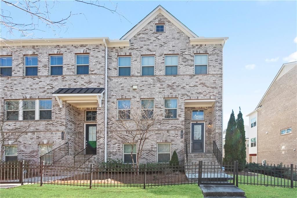 Photo of 1970 Devonwood Drive, Atlanta, GA 30329 (MLS # 7727702)