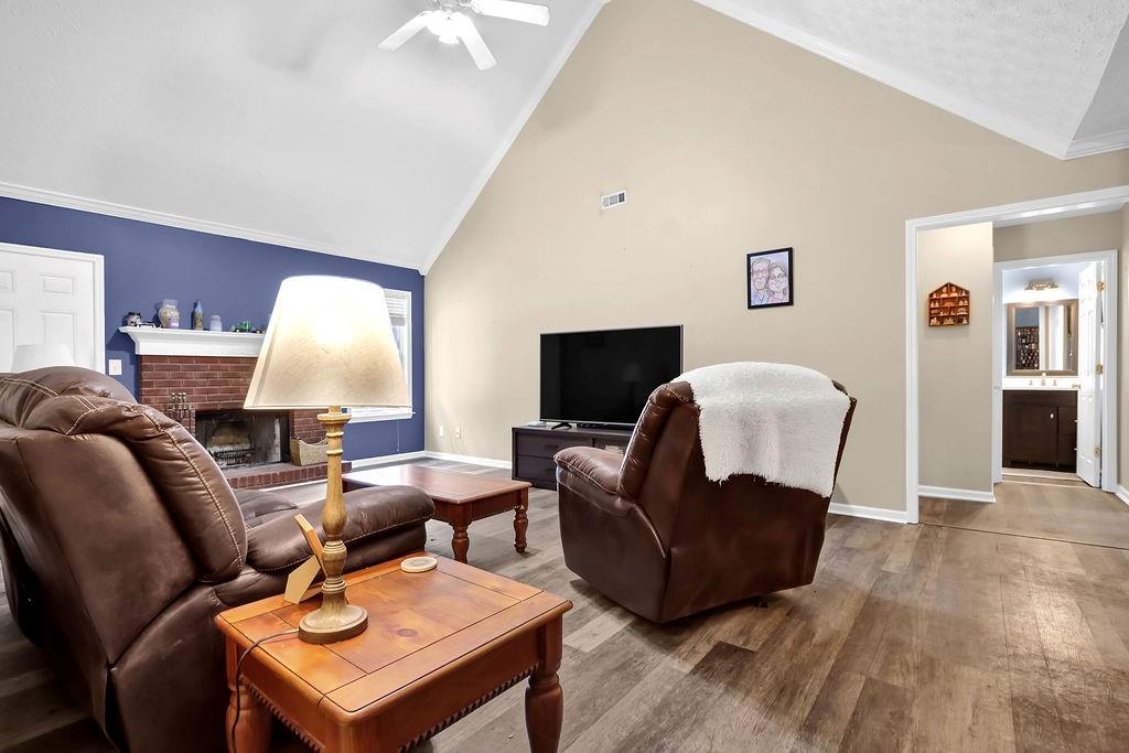 5166 Huntingford Drive, Gainesville, Georgia image 4