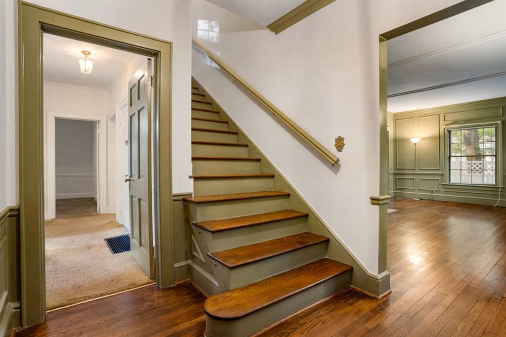 444 Glendale Avenue NE