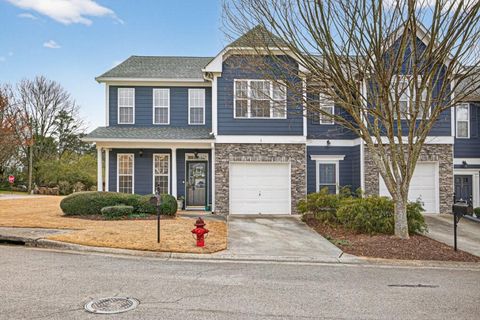 Townhouse For Sale - 6364 Shoreview Circle<br/> Flowery Branch, GA 30542