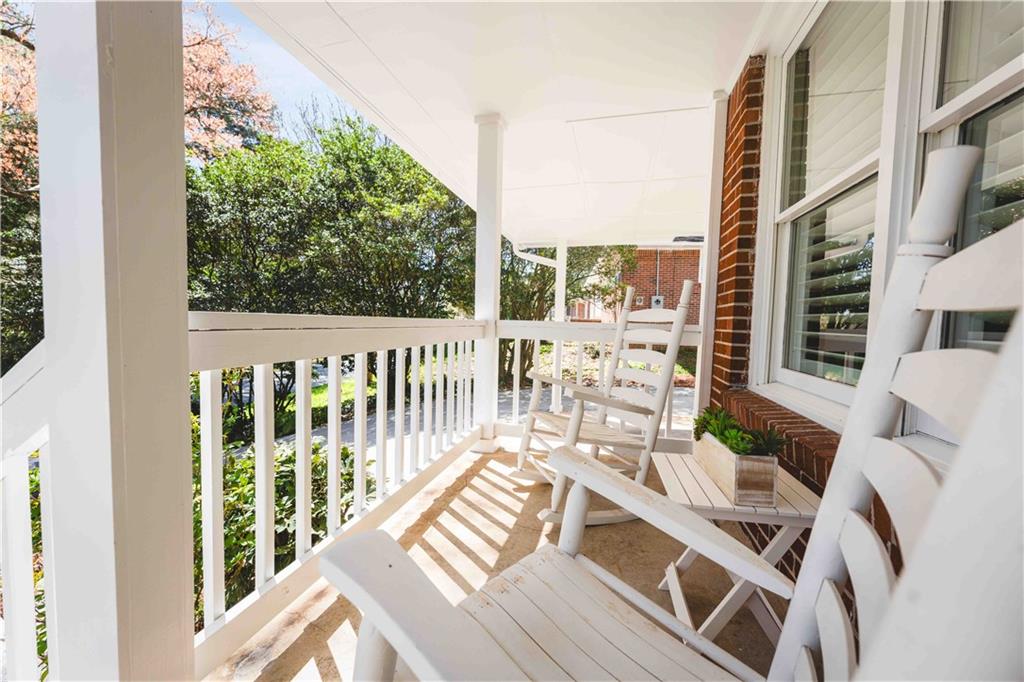 2666 Warwick Circle NE