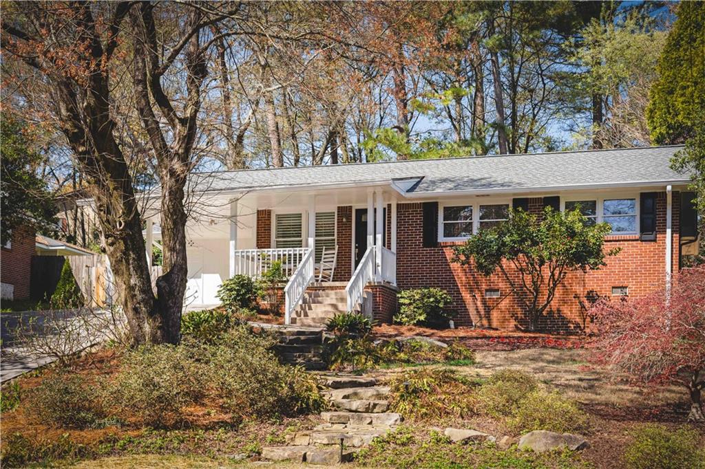 2666 Warwick Circle NE