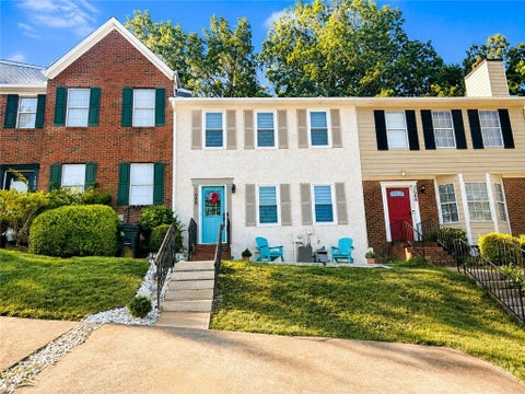 Townhouse For Sale - 1688 Grist Mill Drive<br/> Marietta, GA 30062