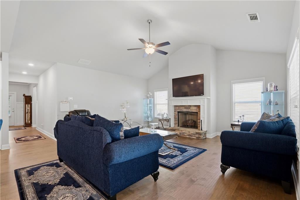 8325 Loch Lomand Lane