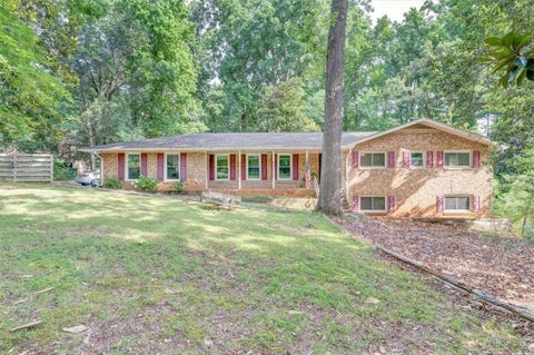 Homes For Sale - 4548 Fountainhead Drive<br/> Stone Mountain, GA 30083