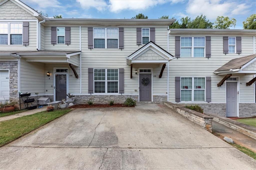 Highwood Park - Residential Lease