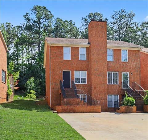 Townhouse For Sale - 67 Davis Mill Court<br/> Gwinnett County, Lawrenceville, GA 30044