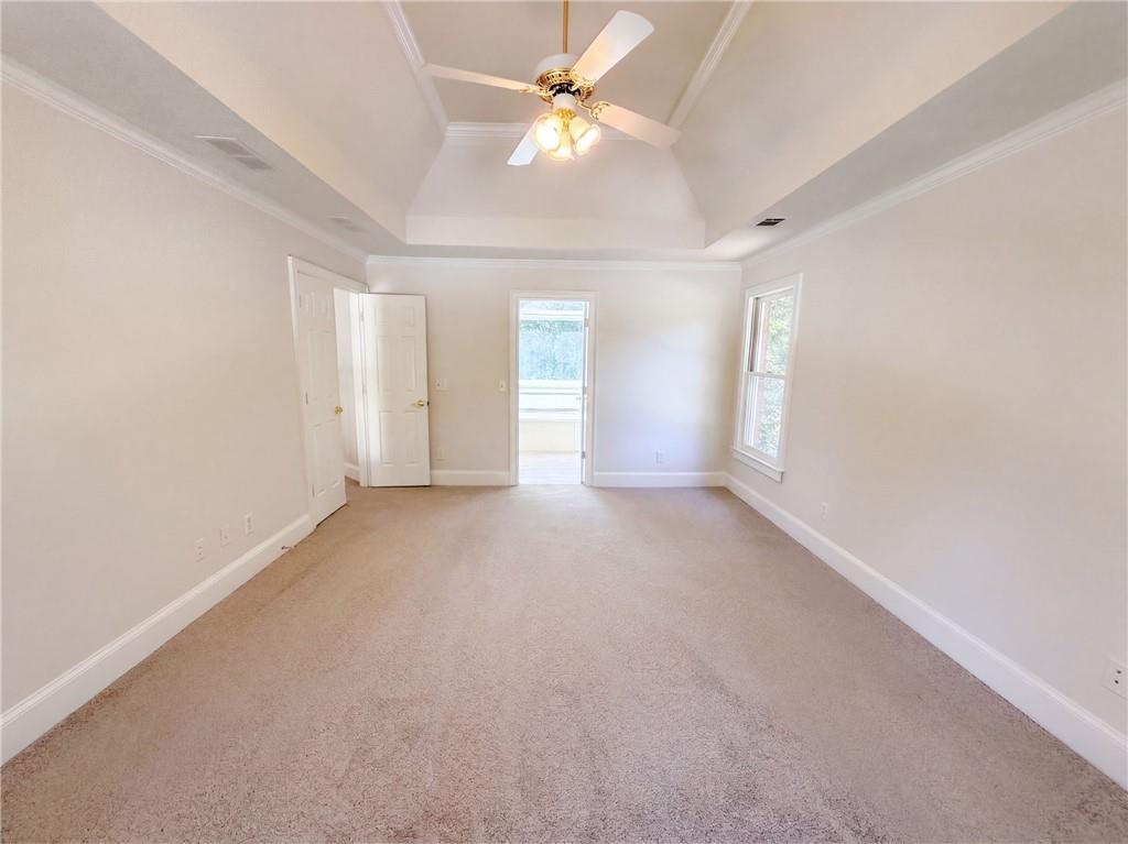 1990 Eagle Ridge Drive SW