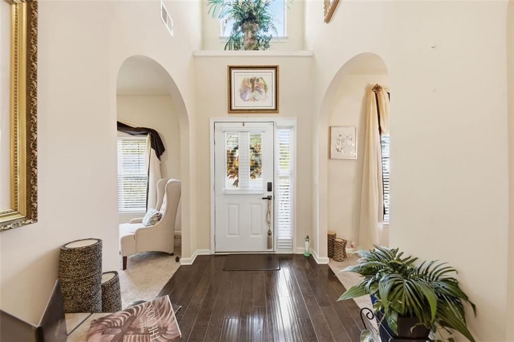 4034 VILLAGEWOOD Lane