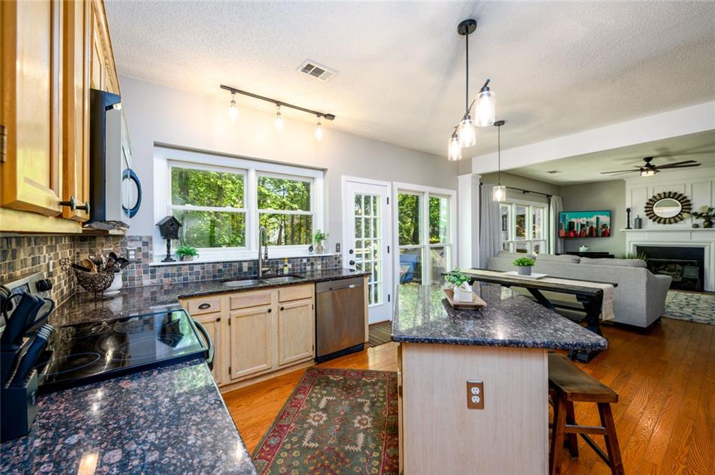 515 Rosedown Way, Lawrenceville, Georgia image 12