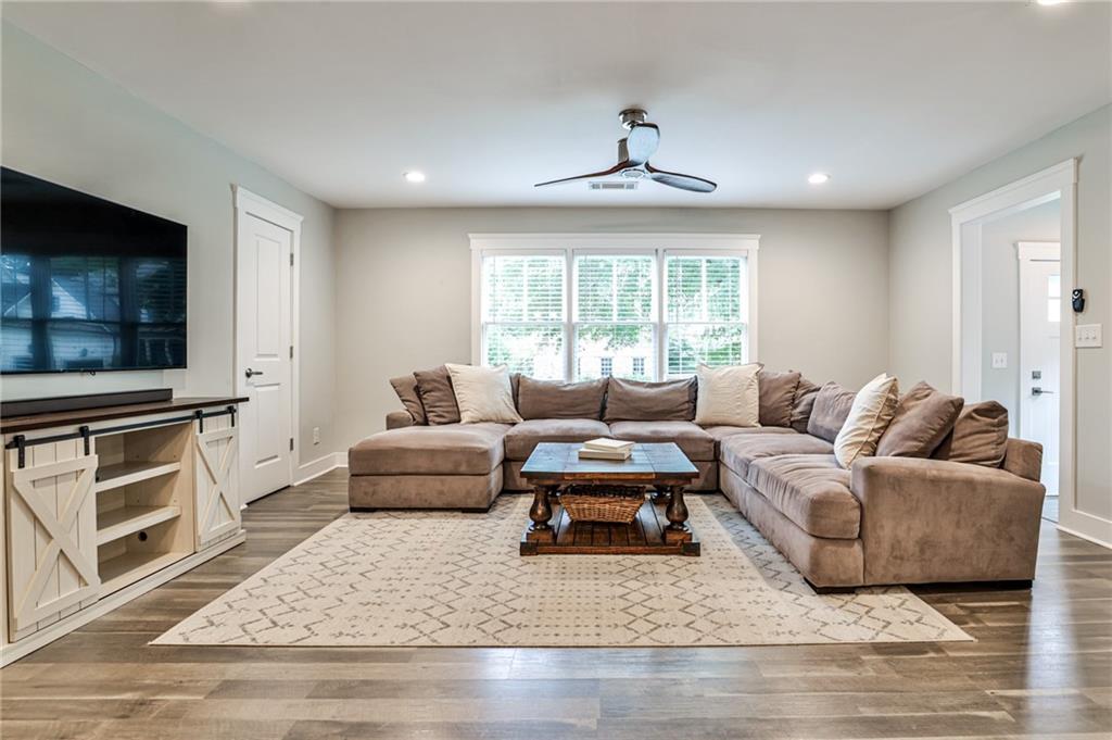 2026 Anderson Drive SE