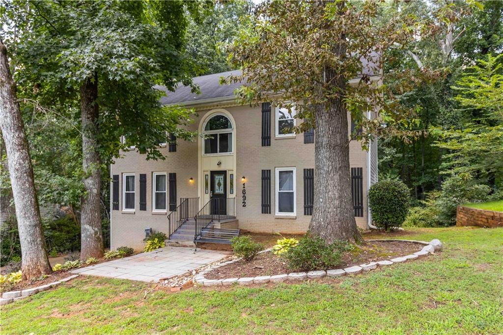 1692 Windsor Chase Court