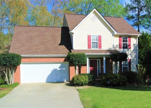 Homes For Sale - 2121 Little River Drive<br/> Suwanee, GA 30024