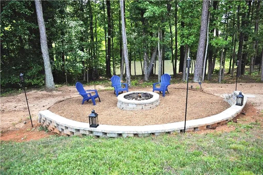 200 Stone Lake Drive, Dallas, Georgia image 2