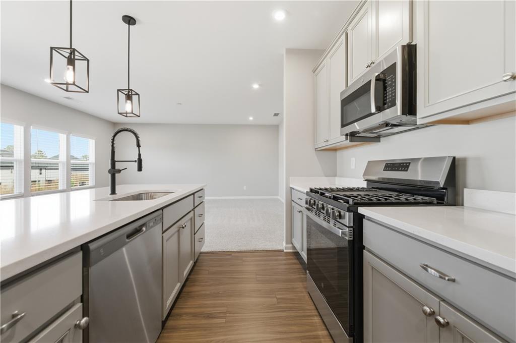 556 Crystal Lake Parkway