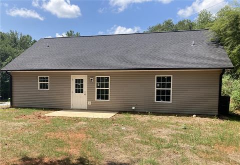 A home in Dahlonega