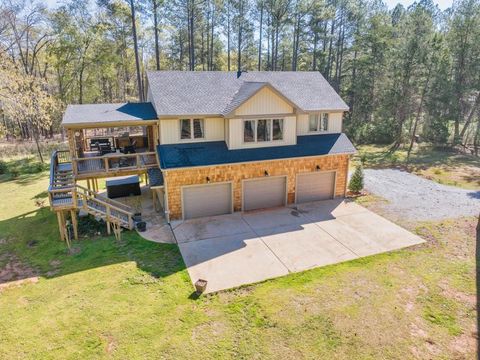 A home in Elberton