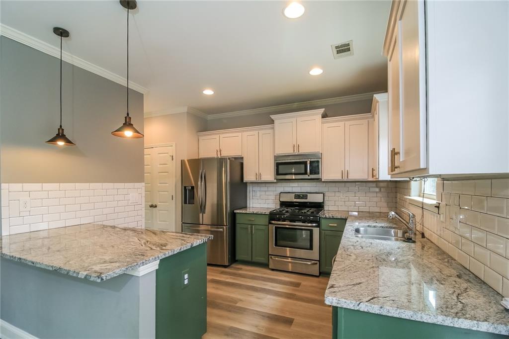 2331 Bouldercliff Way, Atlanta, Georgia image 8