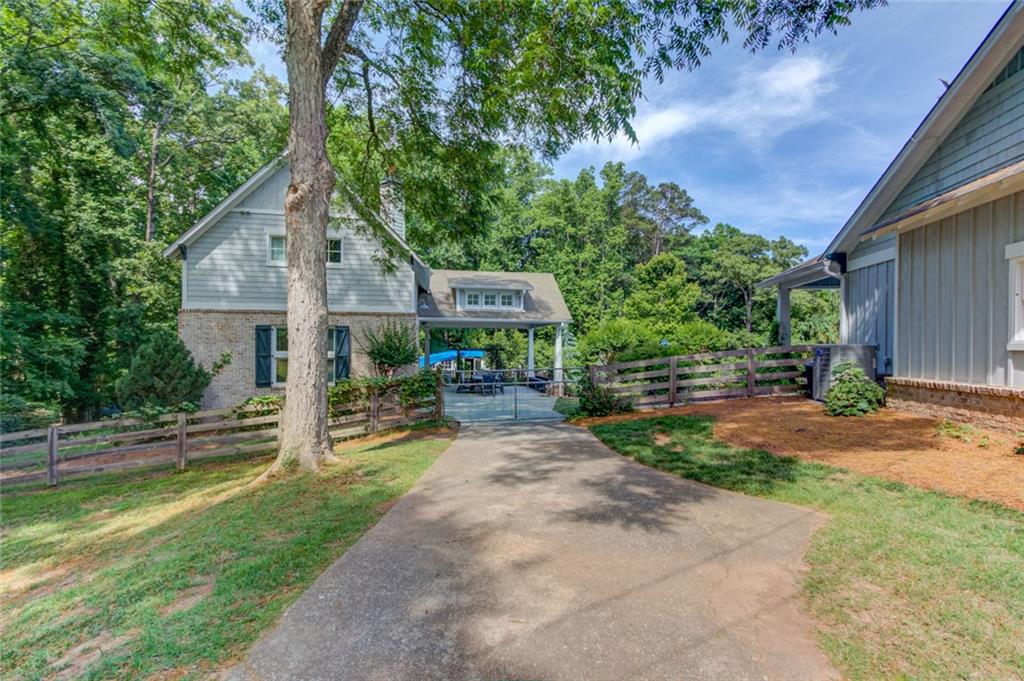 5741 Shadburn Ferry Road