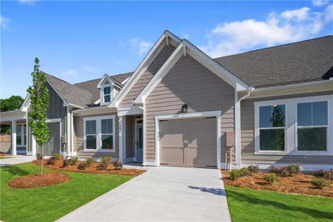 Townhouse For Sale - 28 Harmony Circle<br/> Cartersville, GA 30120
