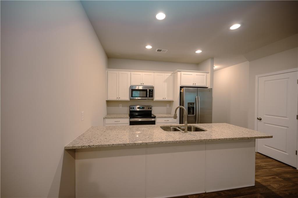 3177 MEADOWSTONE Lane SW