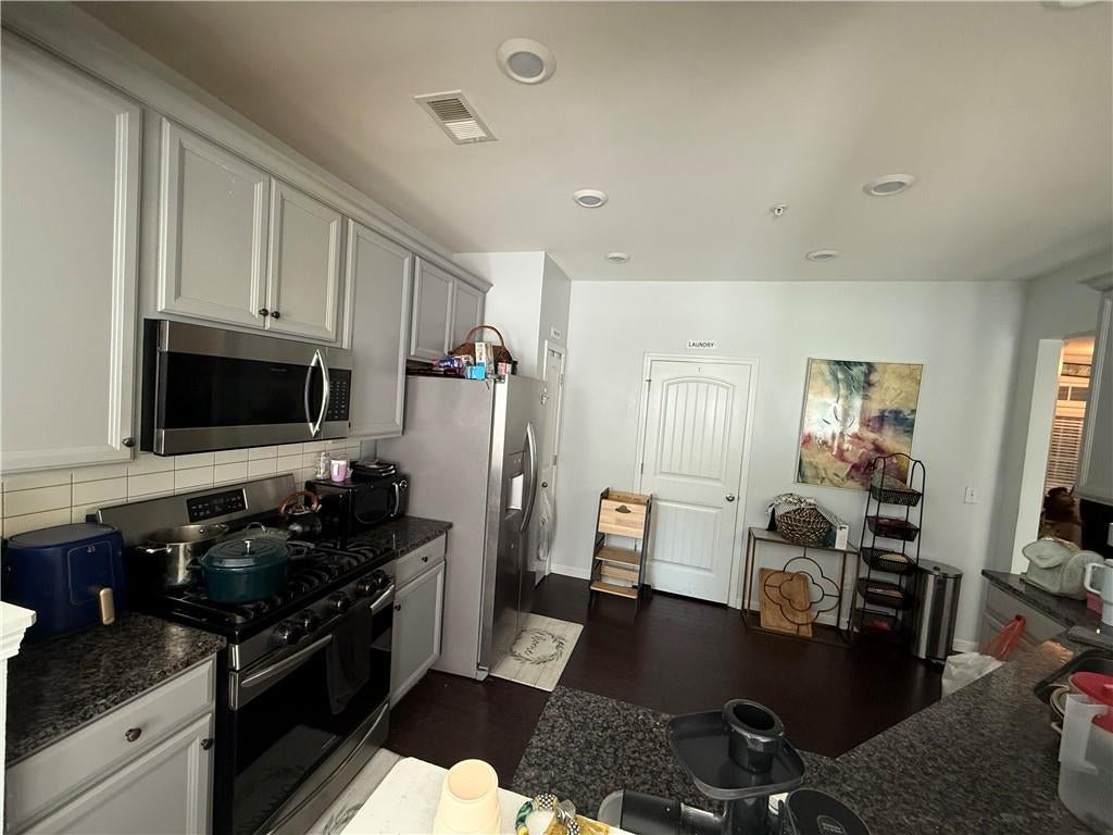 1241 Foxcroft Lane