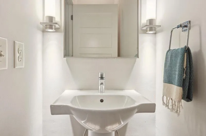 Atlanta, Georgia 30307, United States, 3 Bedrooms Bedrooms, ,4 BathroomsBathrooms,Residential,Active,130499