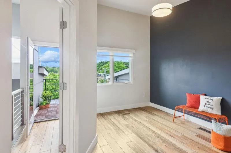 Atlanta, Georgia 30307, United States, 3 Bedrooms Bedrooms, ,4 BathroomsBathrooms,Residential,Active,130499