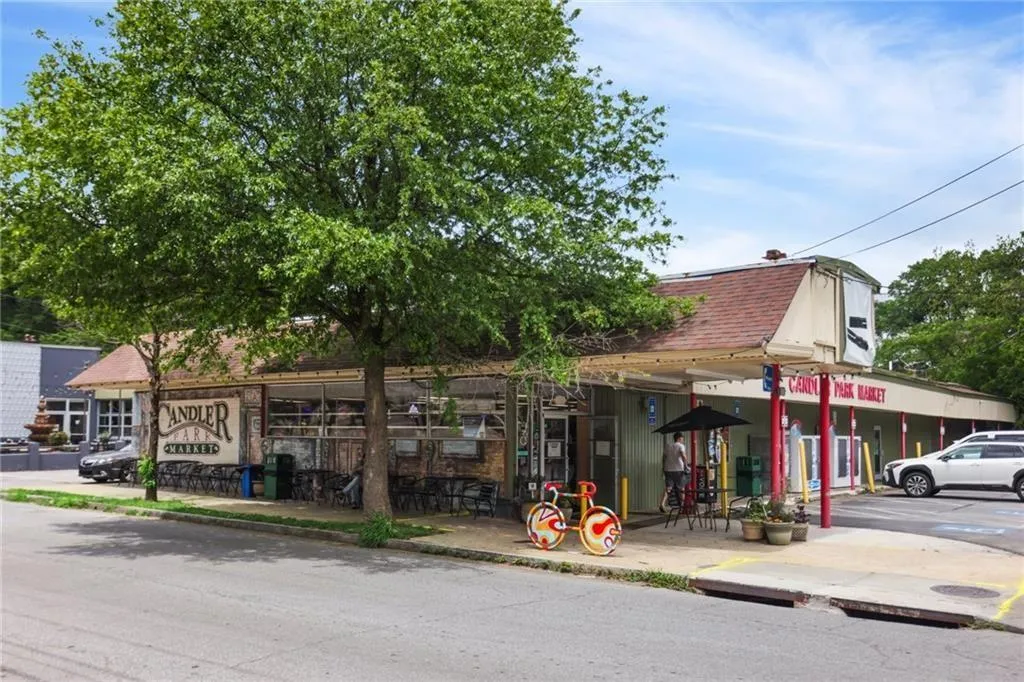 Atlanta, Georgia 30307, United States, 3 Bedrooms Bedrooms, ,4 BathroomsBathrooms,Residential,Active,130499