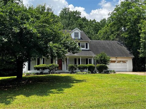 Homes For Sale - 571 Exam Court<br/> Lawrenceville, GA 30044