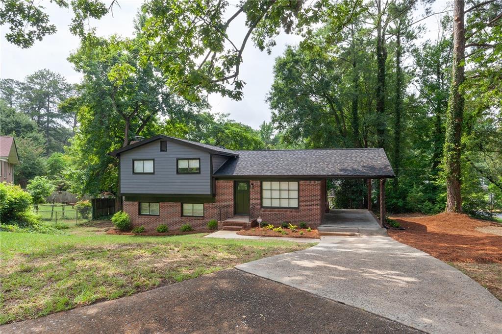 3230 Vanderbilt Lane NW