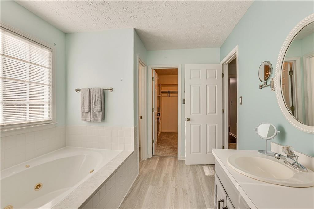 3075 Superior Drive, Dacula, Georgia image 8