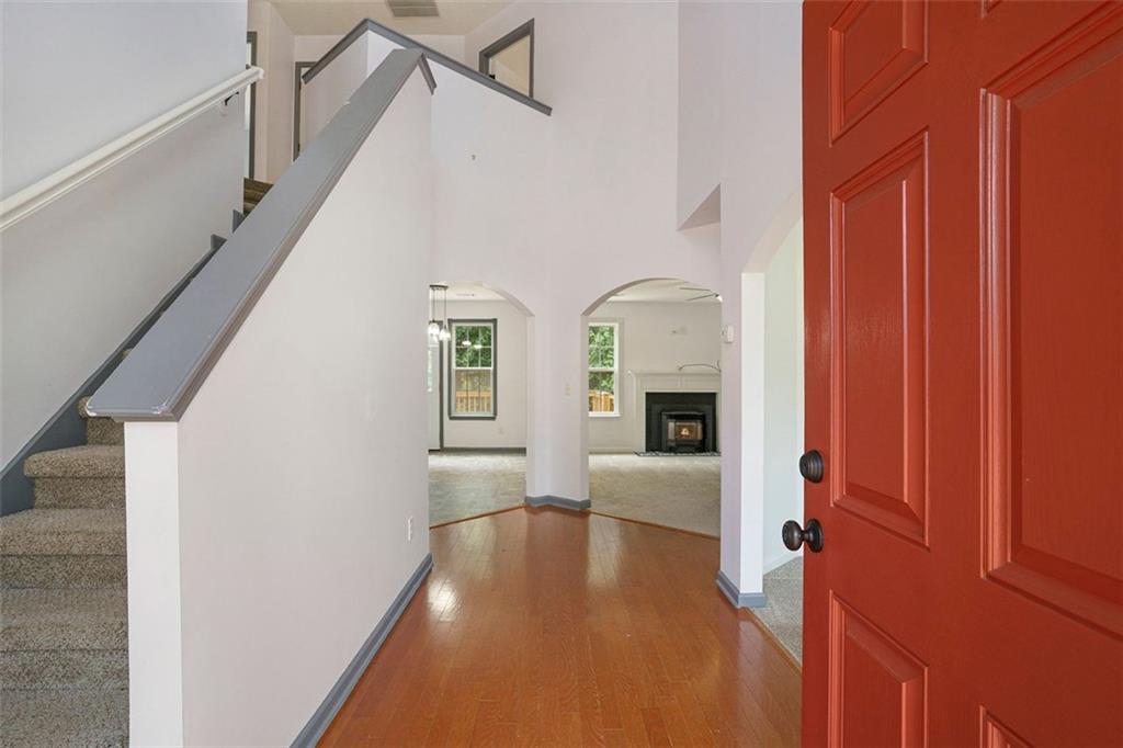 308 STALLINGS Drive