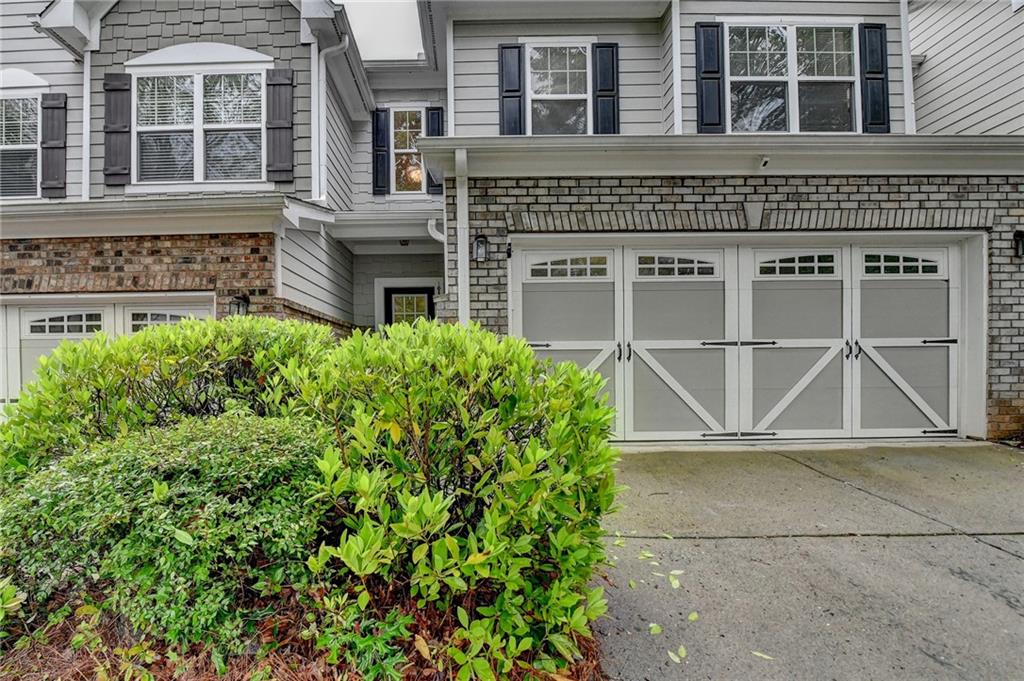 2895 Cross Creek Drive