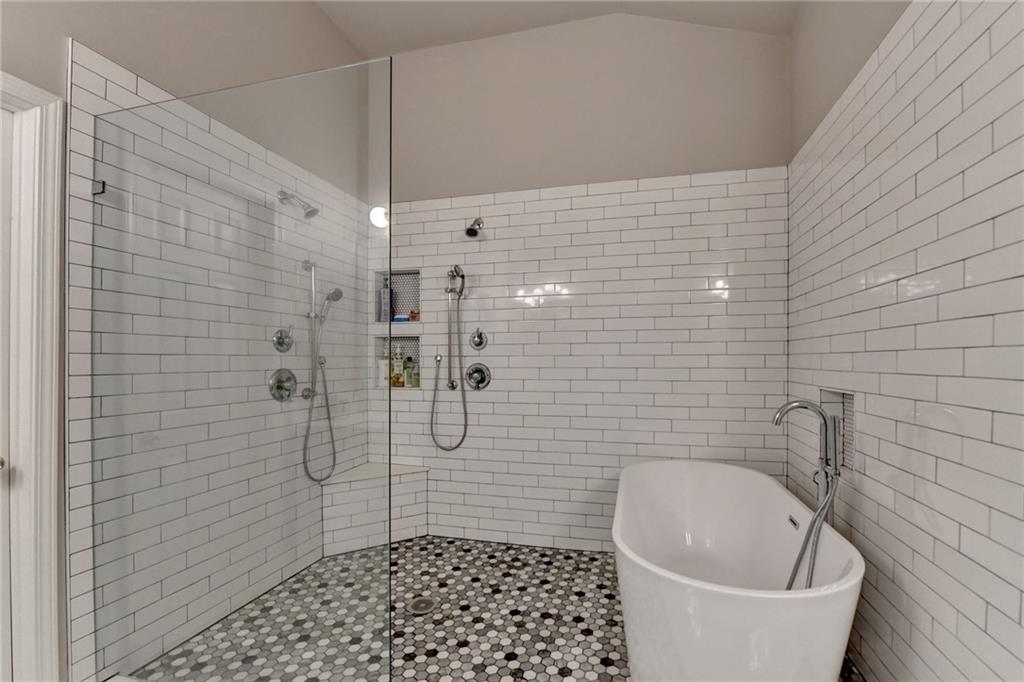 2895 Cross Creek Drive, Cumming, Georgia image 46