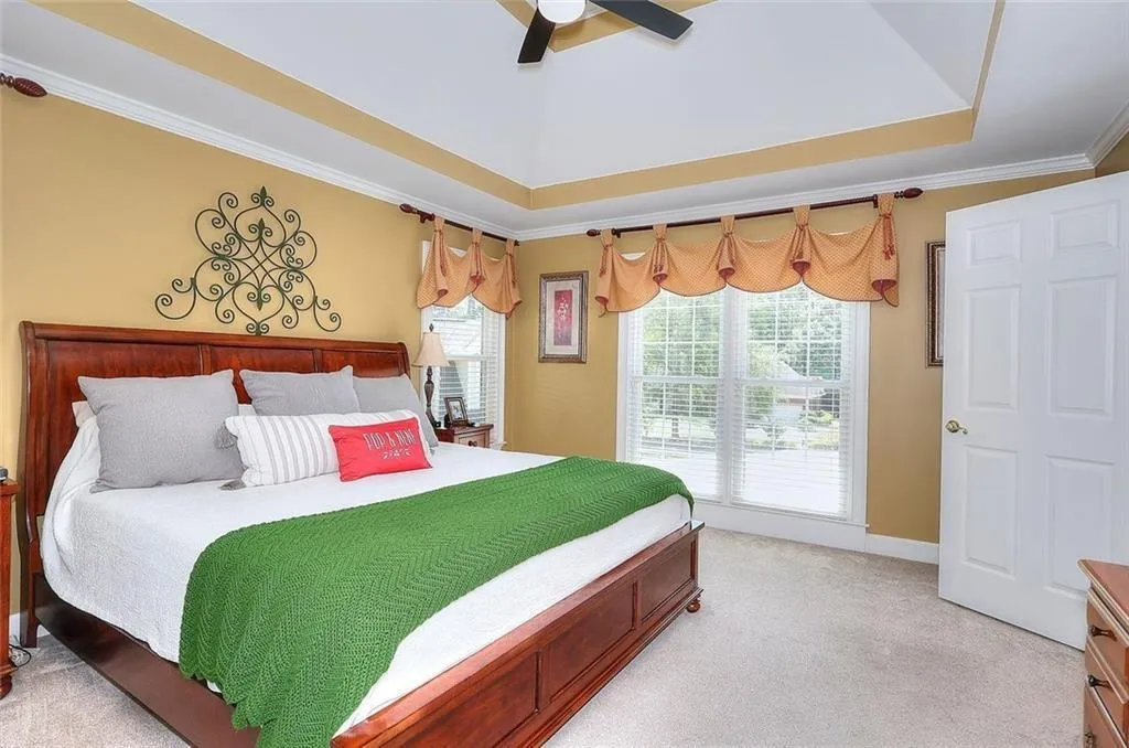 Loganville, Georgia 30052, United States, 5 Bedrooms Bedrooms, ,4 BathroomsBathrooms,Residential,Active,135623