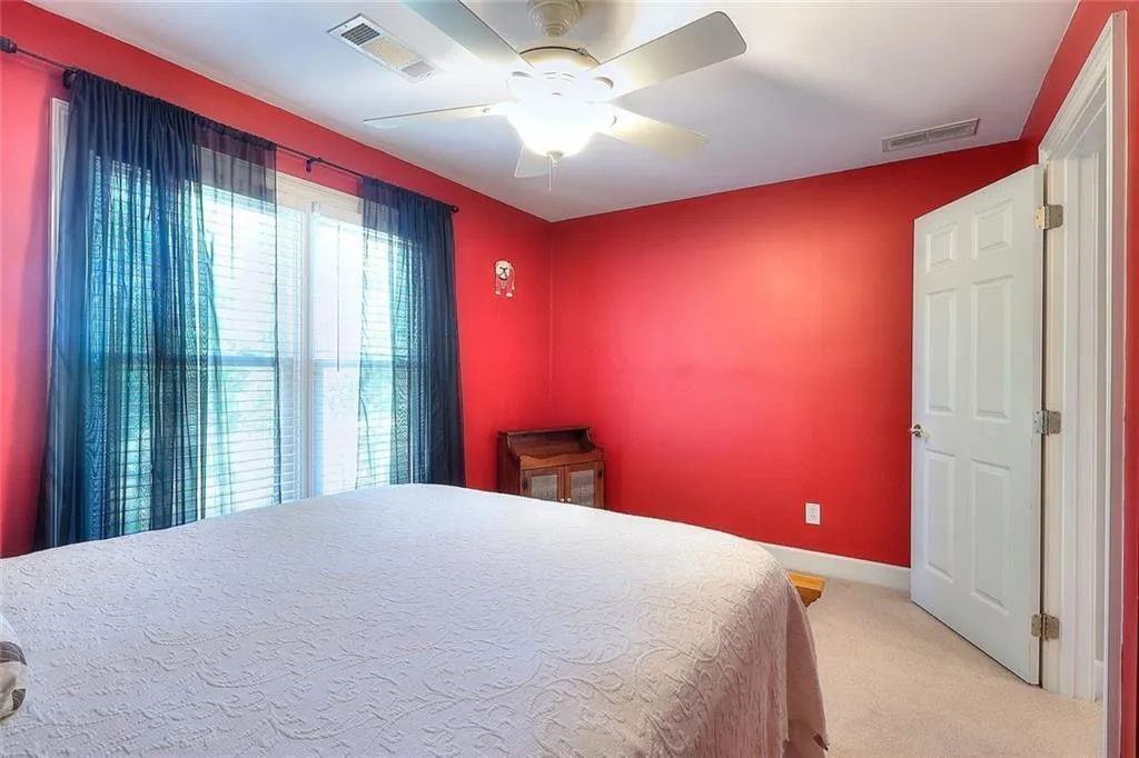 Loganville, Georgia 30052, United States, 5 Bedrooms Bedrooms, ,4 BathroomsBathrooms,Residential,Active,135623