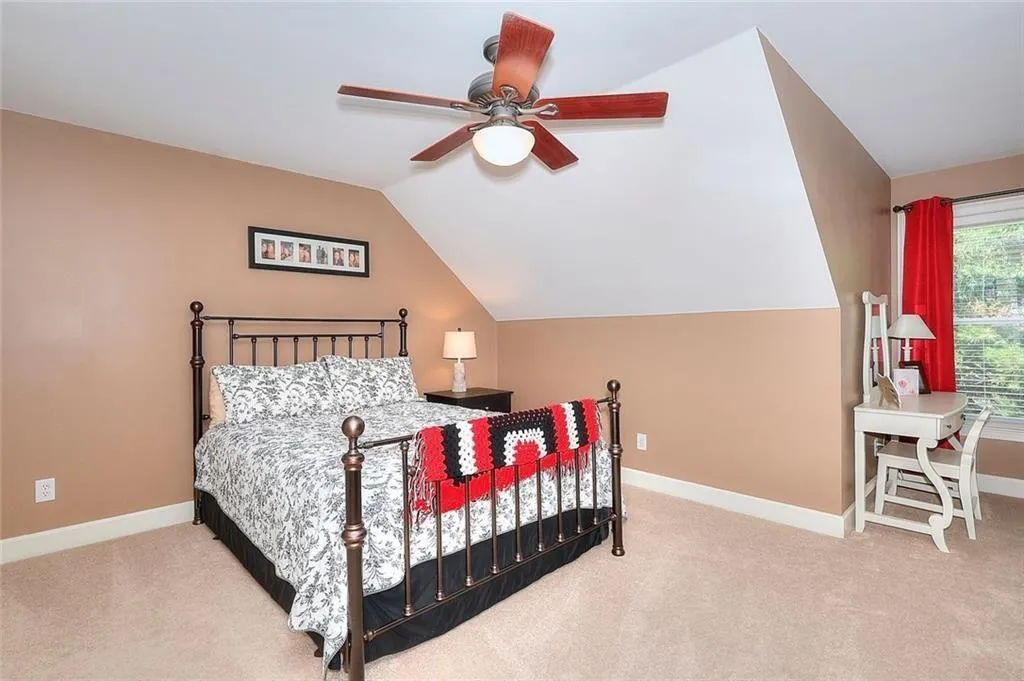 Loganville, Georgia 30052, United States, 5 Bedrooms Bedrooms, ,4 BathroomsBathrooms,Residential,Active,135623