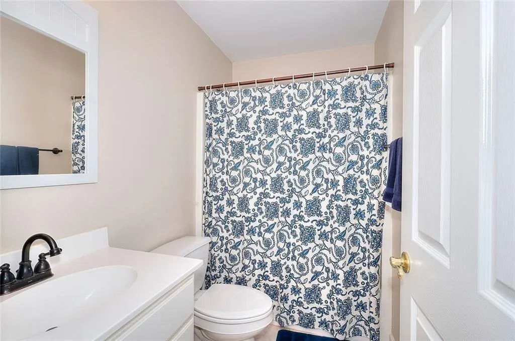 Loganville, Georgia 30052, United States, 5 Bedrooms Bedrooms, ,4 BathroomsBathrooms,Residential,Active,135623