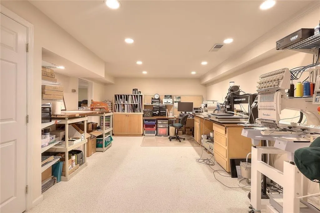 Loganville, Georgia 30052, United States, 5 Bedrooms Bedrooms, ,4 BathroomsBathrooms,Residential,Active,135623